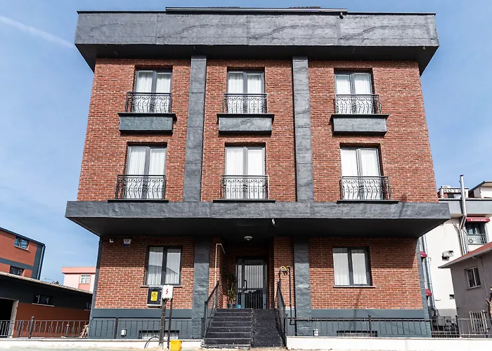 アパートホテル Lux In Center