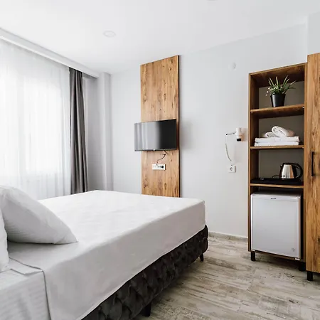 Lux In Center Aparthotel 3*