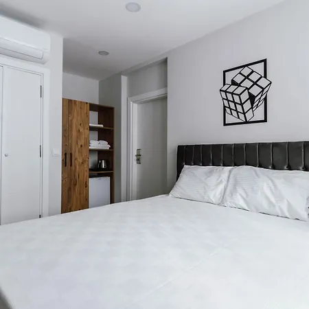 Lux In Center شقة فندقية